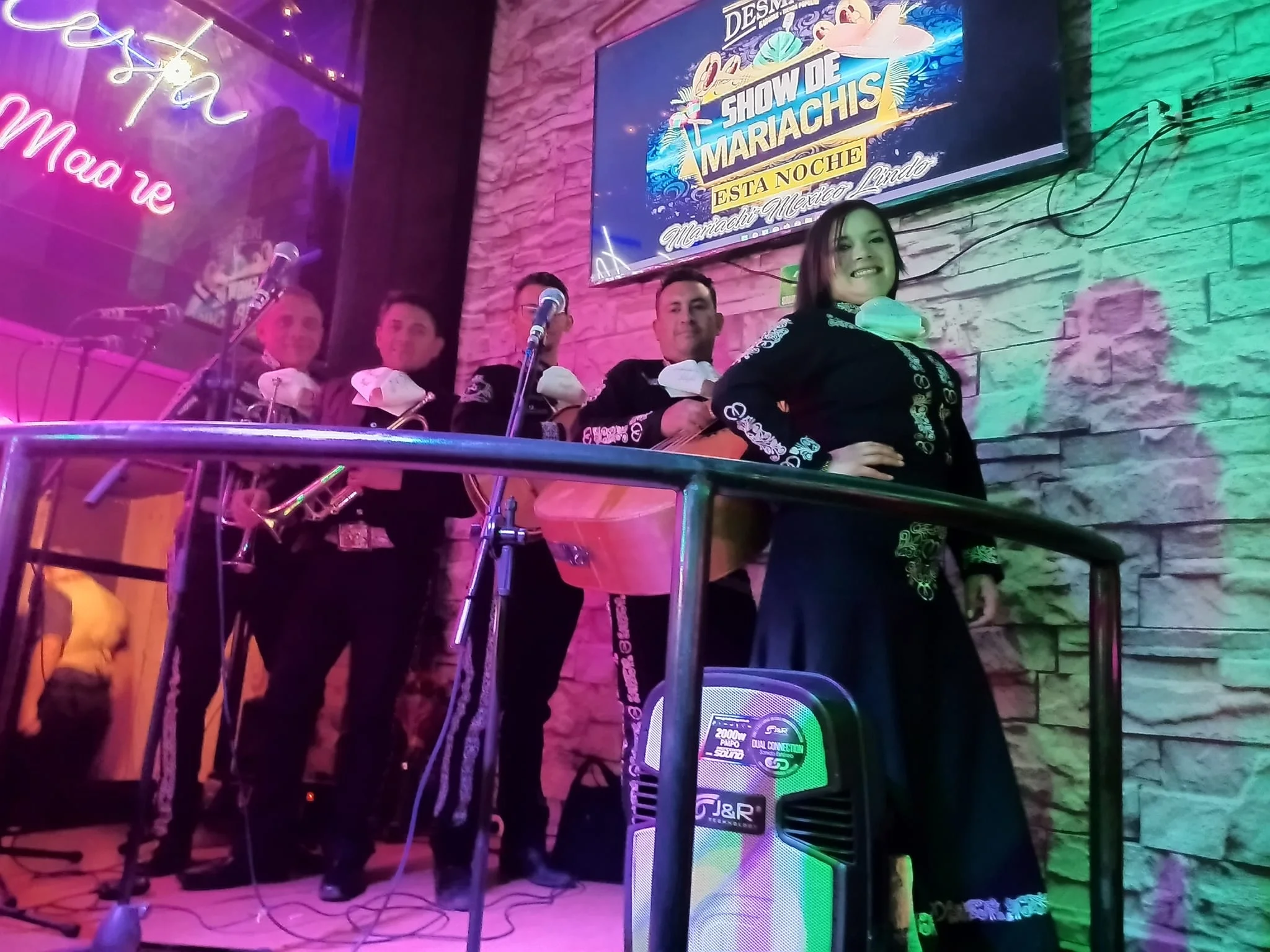 Testimonio WhatsApp Mariachi Adolescentes